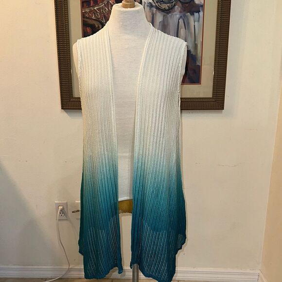 Chico’s Travelers Ombre Teal and White Netted Vest Size 2 = Large - Picture 1 of 11